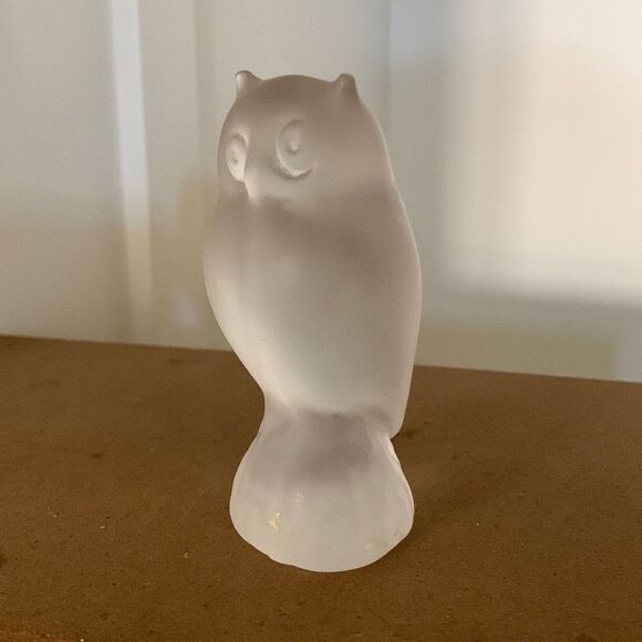 Frosted Glass Owl  - Picture 2 of 3